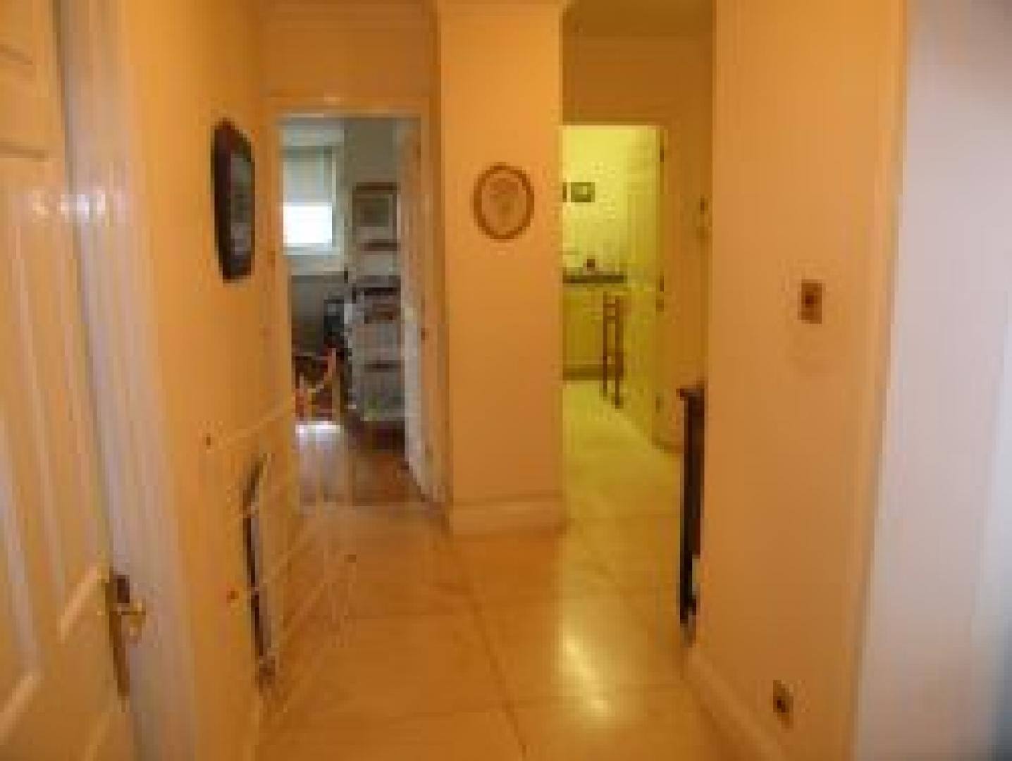 			NEW ON! MUST BE SEEN!, 2 Bedroom, 1 bath, 1 reception Flat			 Shoot Up hill, BRONDESBURY NW2